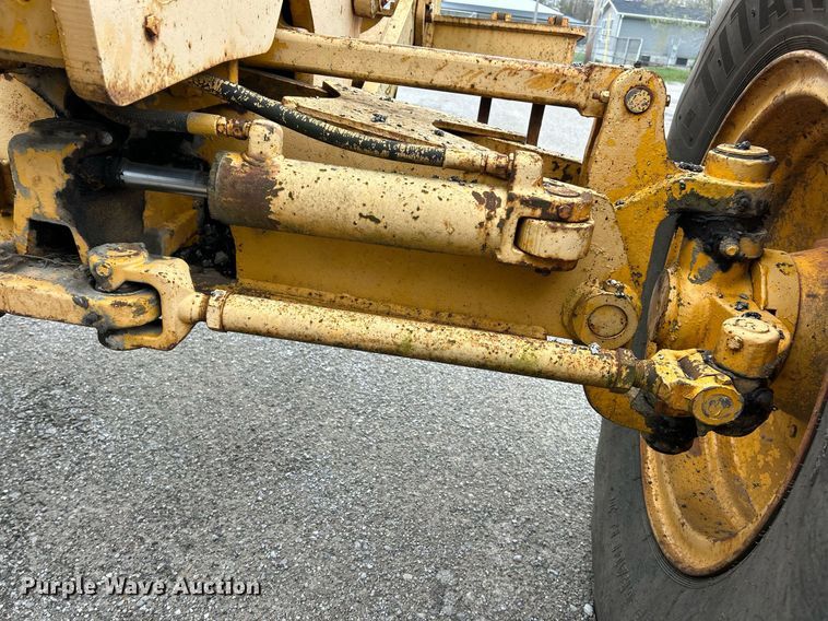 image for item EK2816 1979 John Deere 770-A motor grader