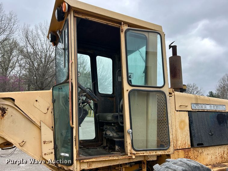 image for item EK2816 1979 John Deere 770-A motor grader