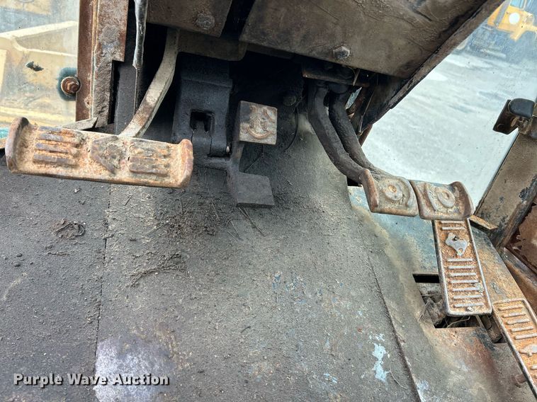 image for item EK2816 1979 John Deere 770-A motor grader