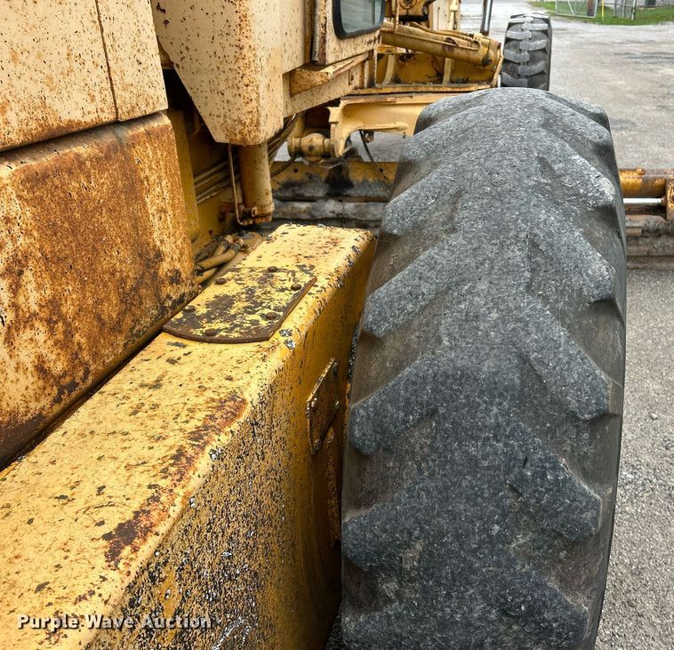 image for item EK2816 1979 John Deere 770-A motor grader