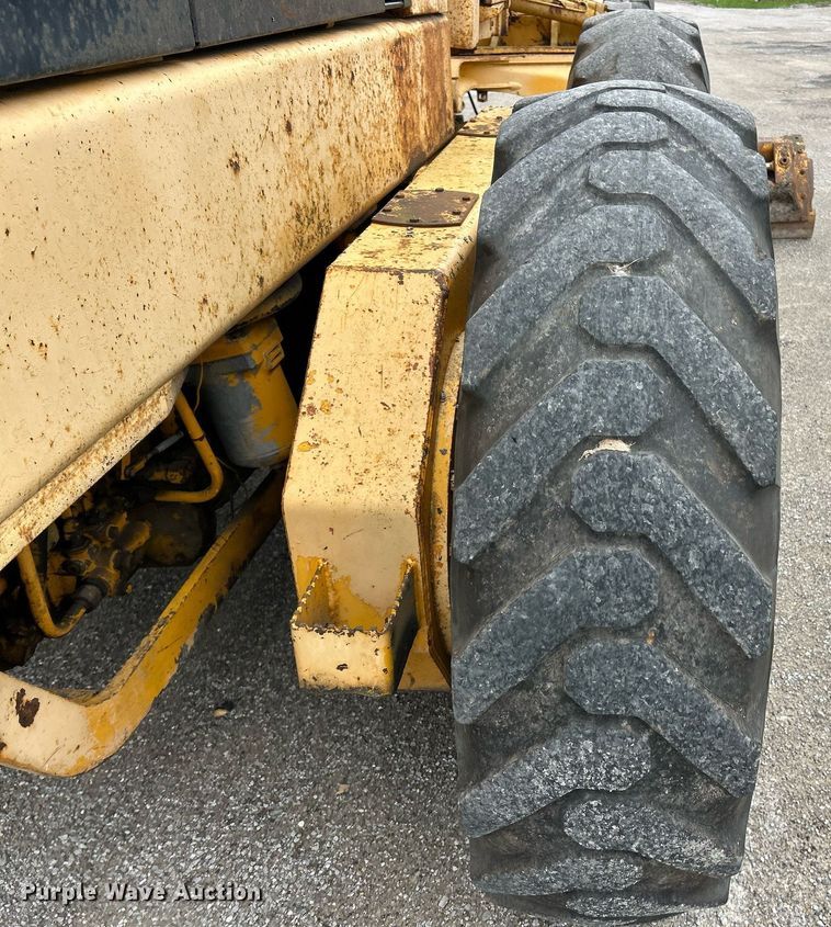 image for item EK2816 1979 John Deere 770-A motor grader