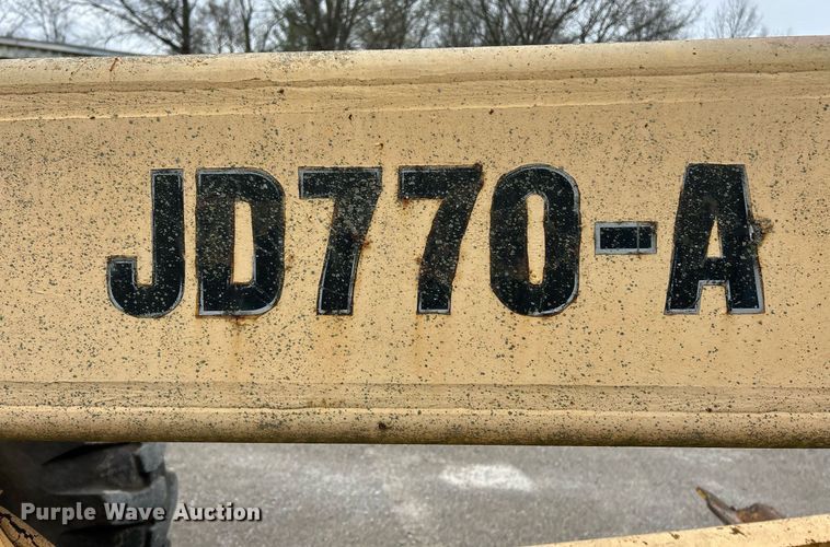 image for item EK2816 1979 John Deere 770-A motor grader
