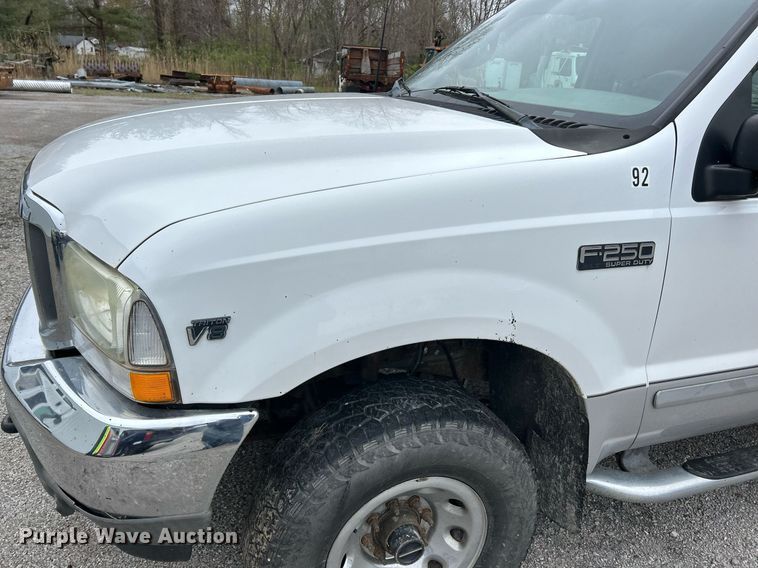 image for item EK2817 2002 Ford F250 Super Duty SuperCab pickup truck