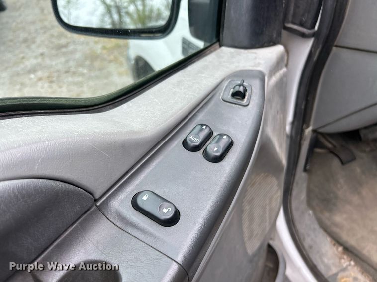 image for item EK2817 2002 Ford F250 Super Duty SuperCab pickup truck