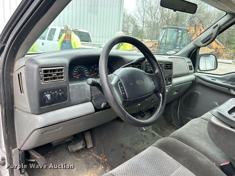 image for item EK2817 2002 Ford F250 Super Duty SuperCab pickup truck