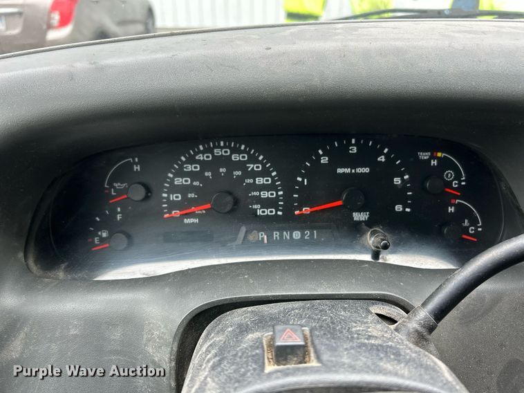 image for item EK2817 2002 Ford F250 Super Duty SuperCab pickup truck