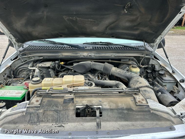 image for item EK2817 2002 Ford F250 Super Duty SuperCab pickup truck