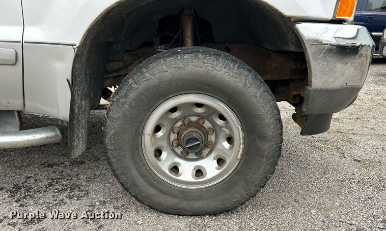 image for item EK2817 2002 Ford F250 Super Duty SuperCab pickup truck