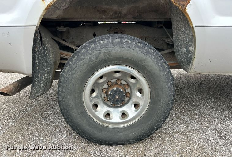 image for item EK2817 2002 Ford F250 Super Duty SuperCab pickup truck