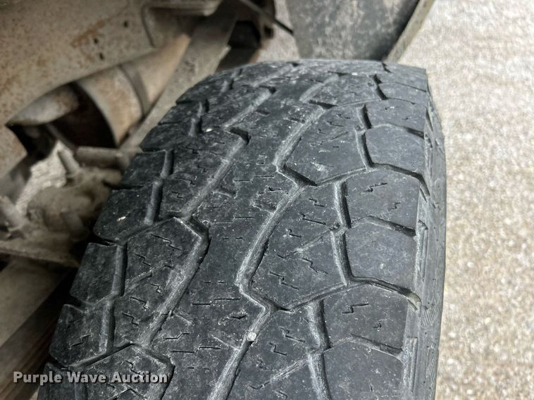 image for item EK2817 2002 Ford F250 Super Duty SuperCab pickup truck