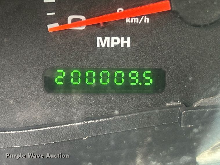 image for item EK2817 2002 Ford F250 Super Duty SuperCab pickup truck