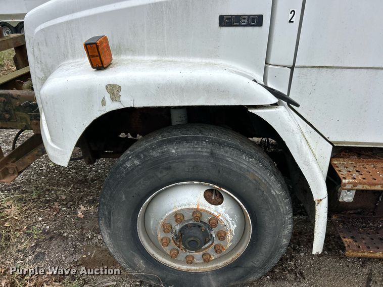 image for item EK2818 2000 Freightliner FL80 dump truck