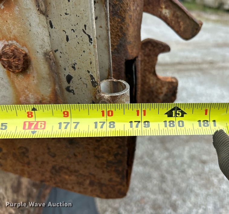 image for item EK2818 2000 Freightliner FL80 dump truck