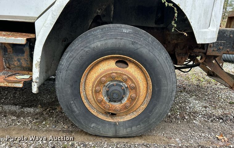 image for item EK2818 2000 Freightliner FL80 dump truck