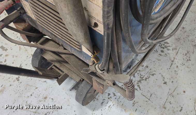 image for item EK5104 Miller Dialarc 250 welder/generator