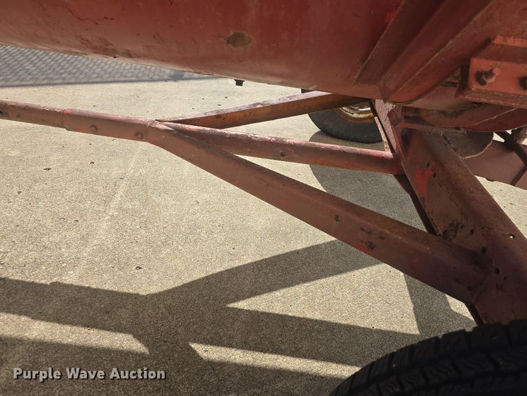 image for item EK5105 Fuel trailer