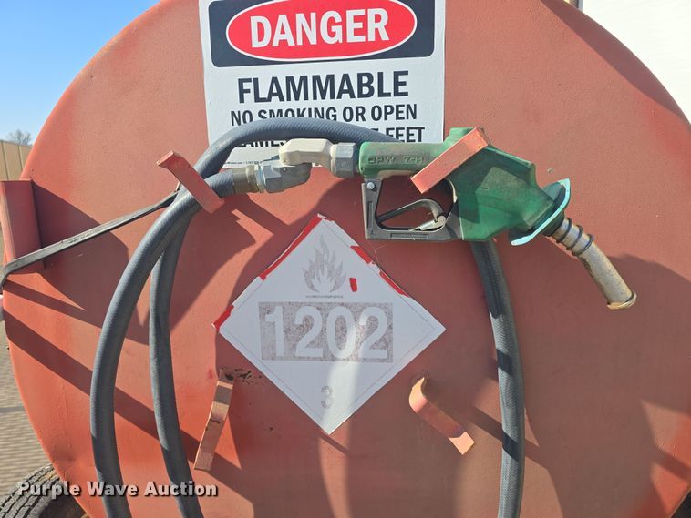 image for item EK5105 Fuel trailer