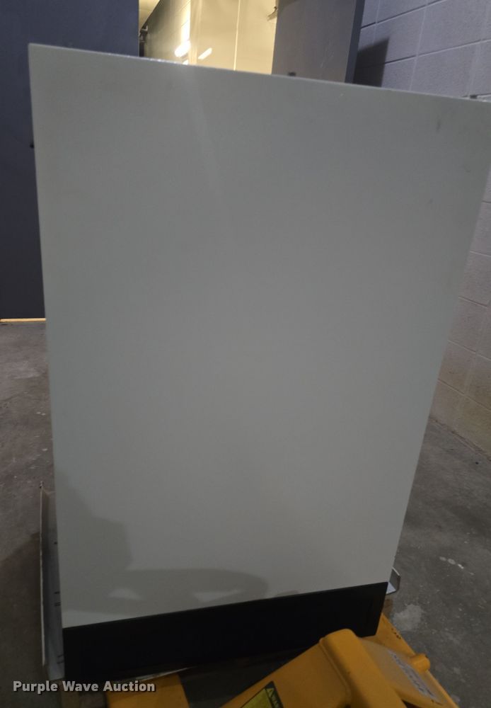 image for item EK5107 2013 Gardner Denver Apex VS air compressor