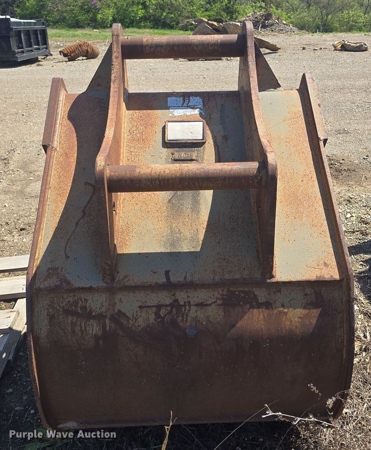 image for item EK5114 2005 Gelth HD45FLATTOP excavator bucket