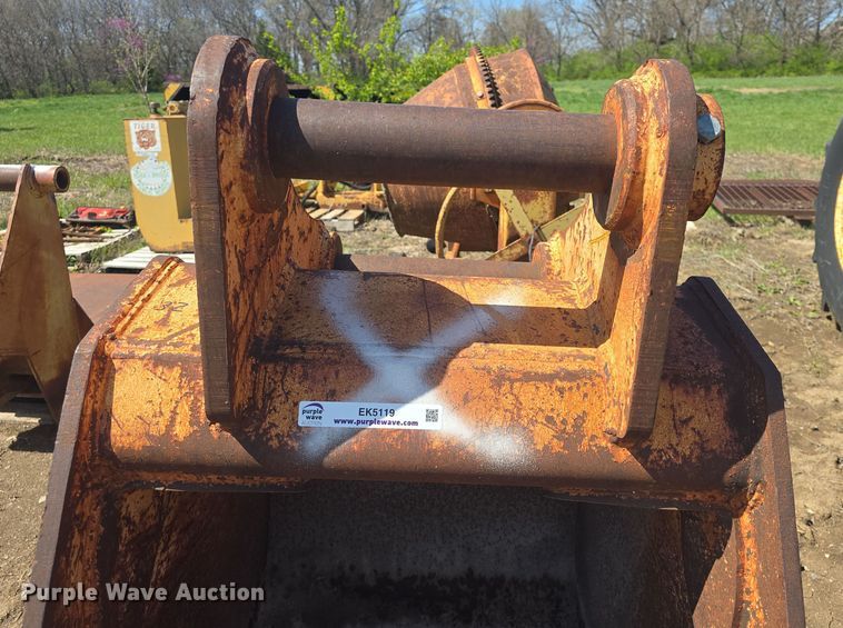 image for item EK5119 WB excavator bucket