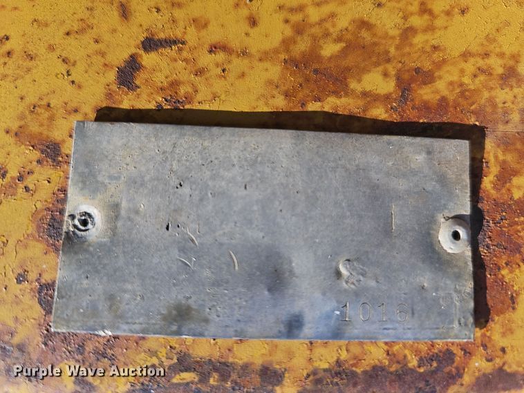 image for item EK5121 Tiger side boom mower