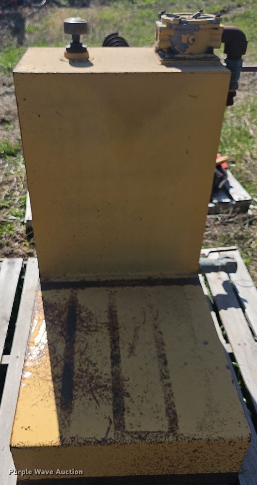 image for item EK5121 Tiger side boom mower