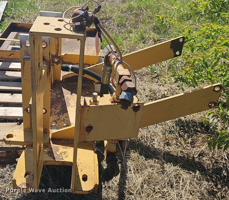 image for item EK5121 Tiger side boom mower