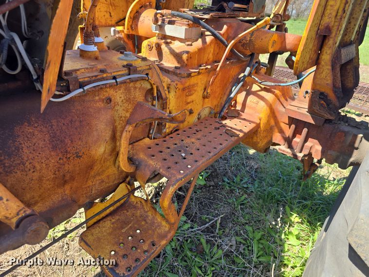 image for item EK5124 Ford Tiger Special 5600 tractor