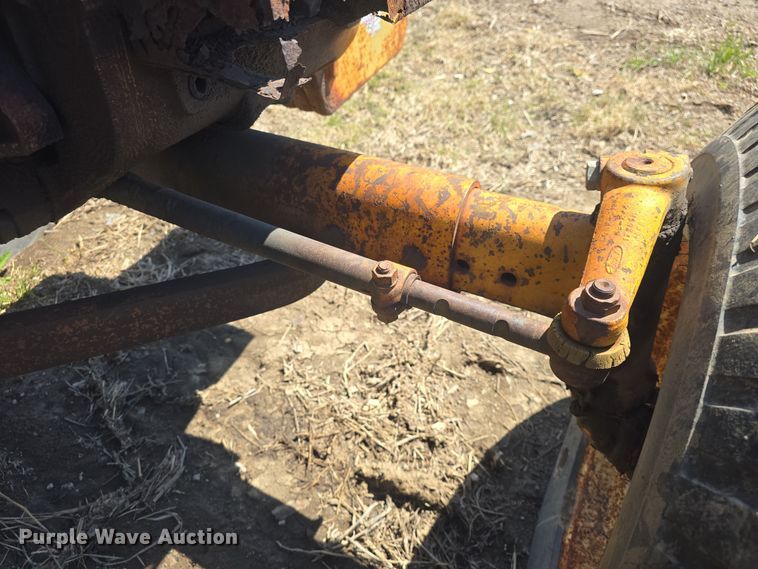 image for item EK5124 Ford Tiger Special 5600 tractor