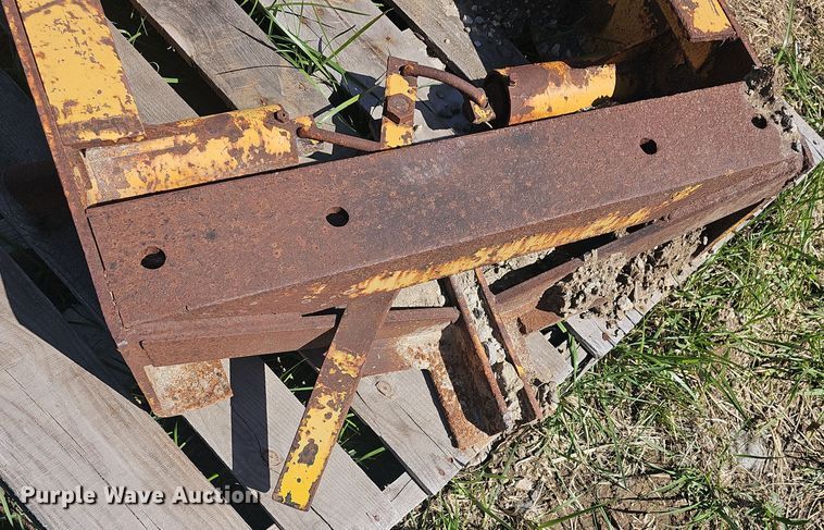 image for item EK5127 (3) motor grader brackets