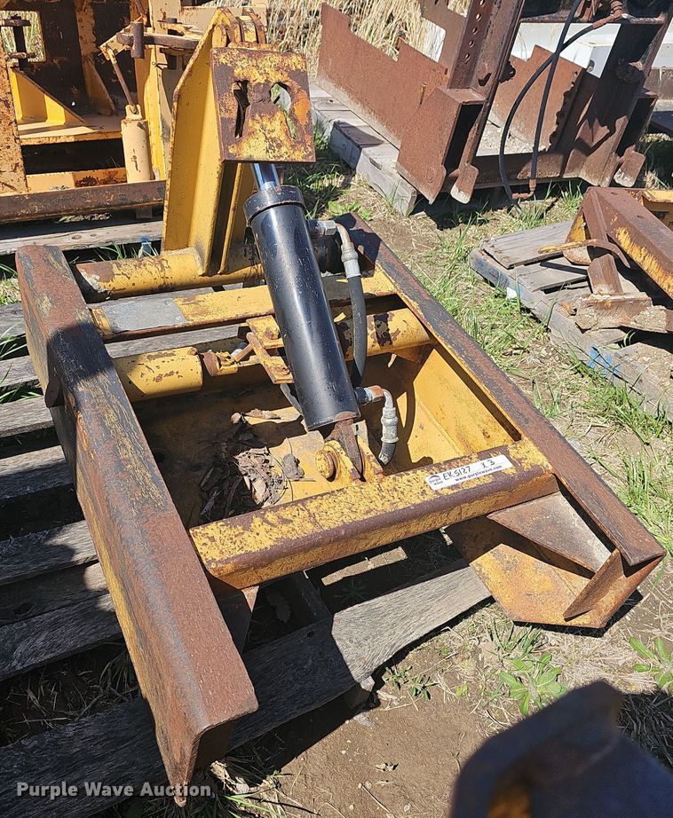 image for item EK5127 (3) motor grader brackets