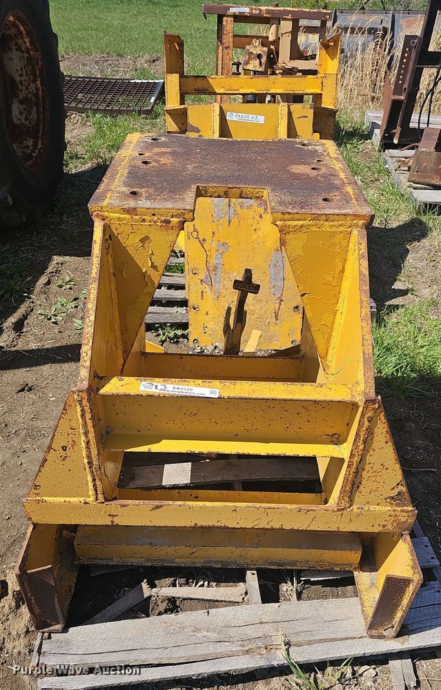 image for item EK5129 (3) motor grader front mounted lift groups