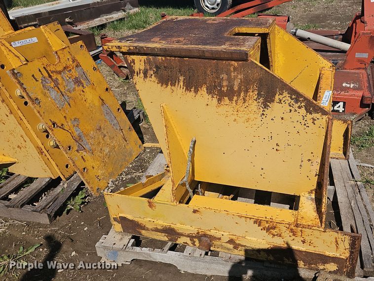 image for item EK5129 (3) motor grader front mounted lift groups