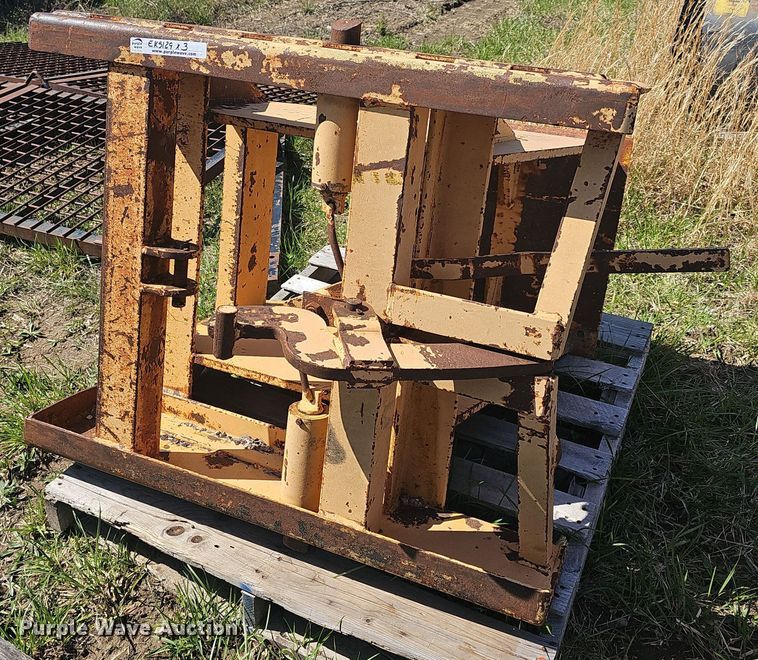 image for item EK5129 (3) motor grader front mounted lift groups