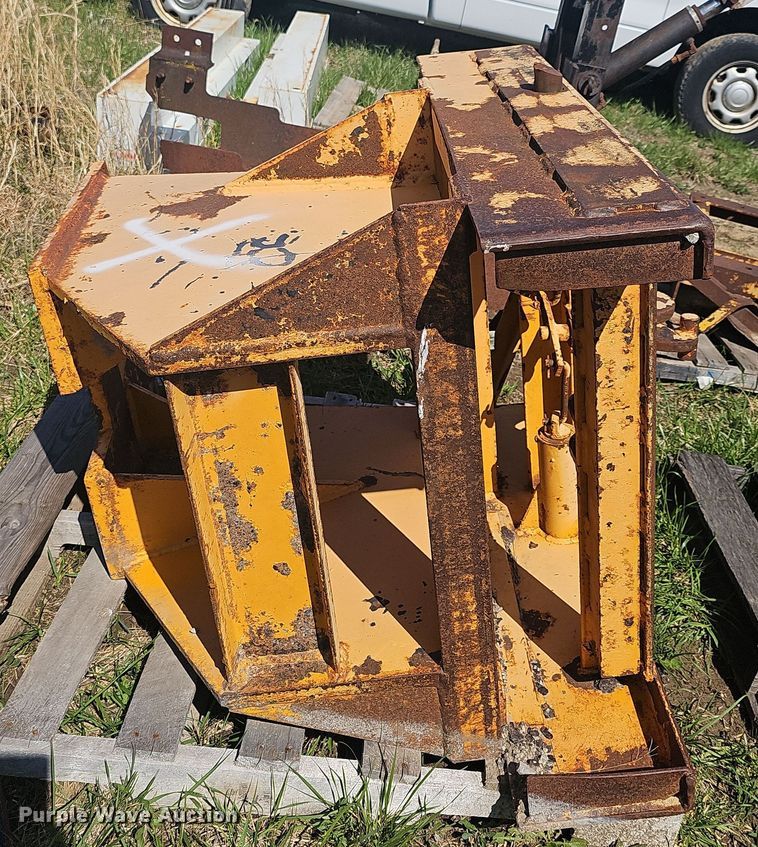 image for item EK5129 (3) motor grader front mounted lift groups