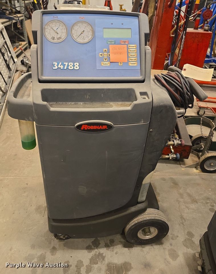 image for item EK5134 (2) Robinair Cooltech 34788 refrigerant recovery recycling machine