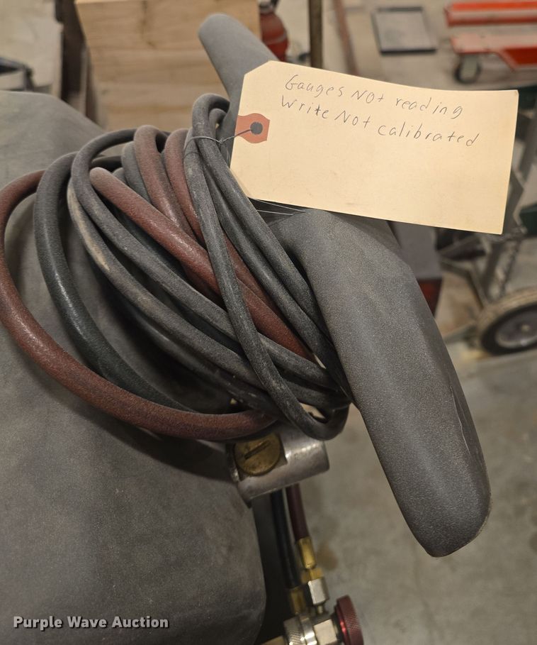 image for item EK5134 (2) Robinair Cooltech 34788 refrigerant recovery recycling machine