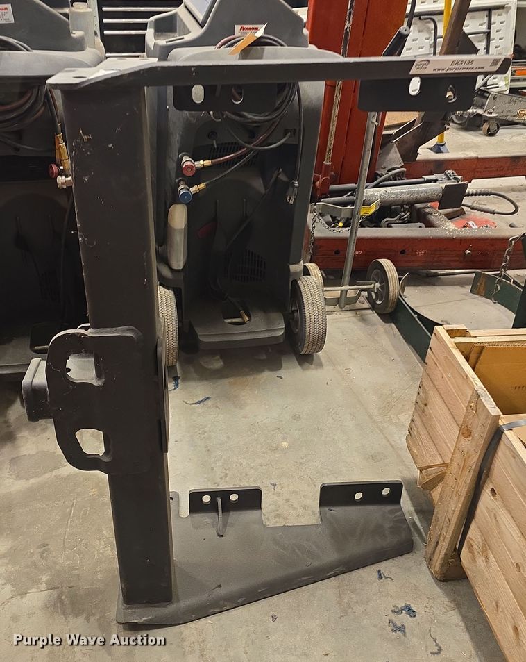 image for item EK5135 Curt receiver hitch