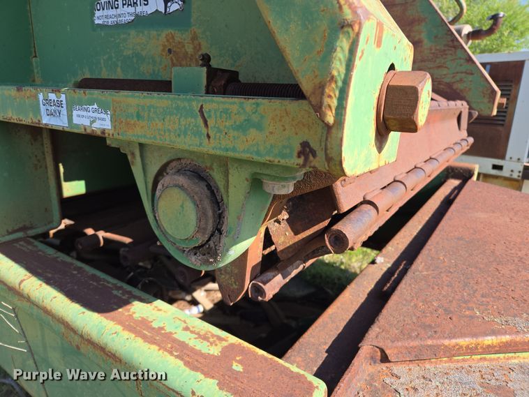 image for item EL1987 The Beast  3680 horizontal grinder