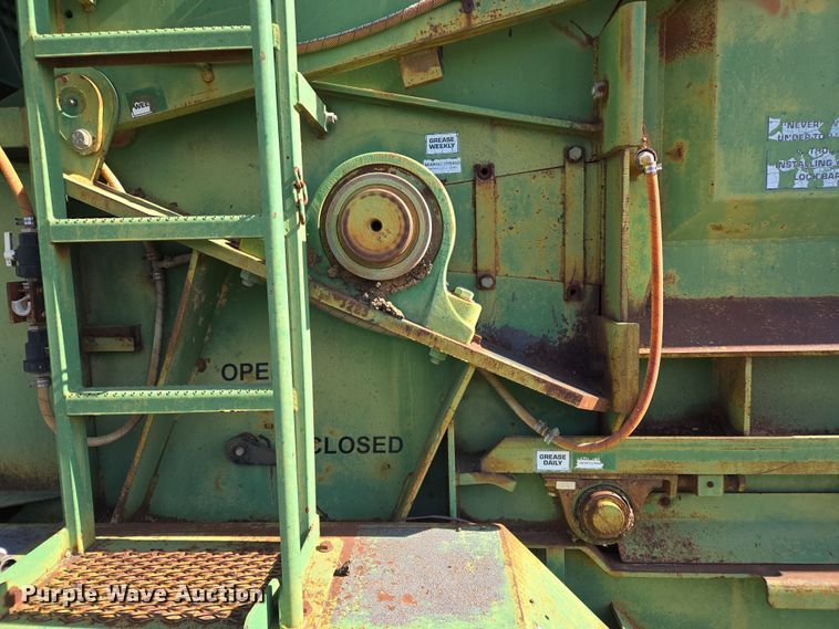 image for item EL1987 The Beast  3680 horizontal grinder