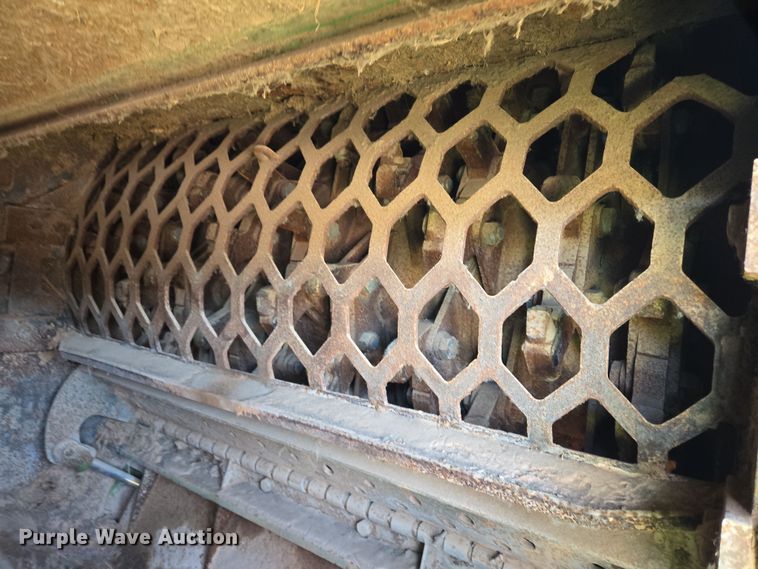 image for item EL1987 The Beast  3680 horizontal grinder