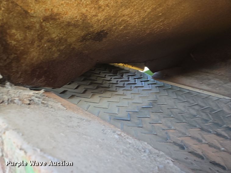 image for item EL1987 The Beast  3680 horizontal grinder