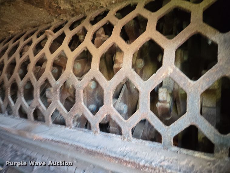 image for item EL1987 The Beast  3680 horizontal grinder