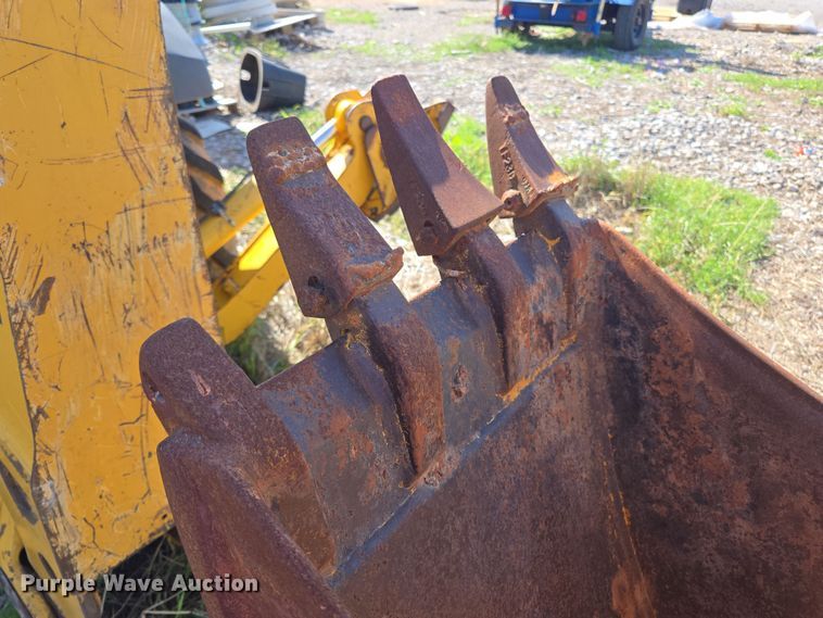 image for item EL1988 2001 John Deere 310 SG backhoe