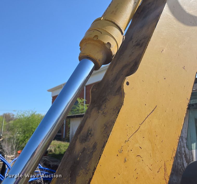 image for item EL1988 2001 John Deere 310 SG backhoe