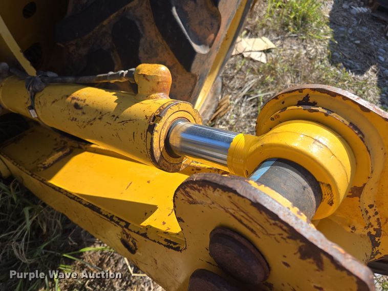 image for item EL1988 2001 John Deere 310 SG backhoe