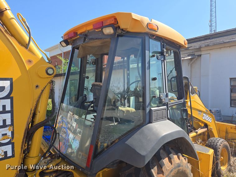 image for item EL1988 2001 John Deere 310 SG backhoe