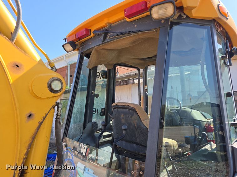 image for item EL1988 2001 John Deere 310 SG backhoe