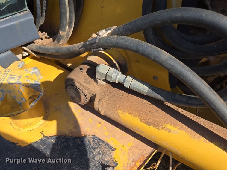 image for item EL1988 2001 John Deere 310 SG backhoe