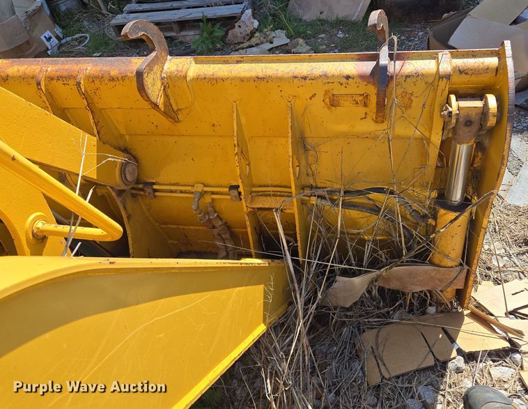 image for item EL1988 2001 John Deere 310 SG backhoe